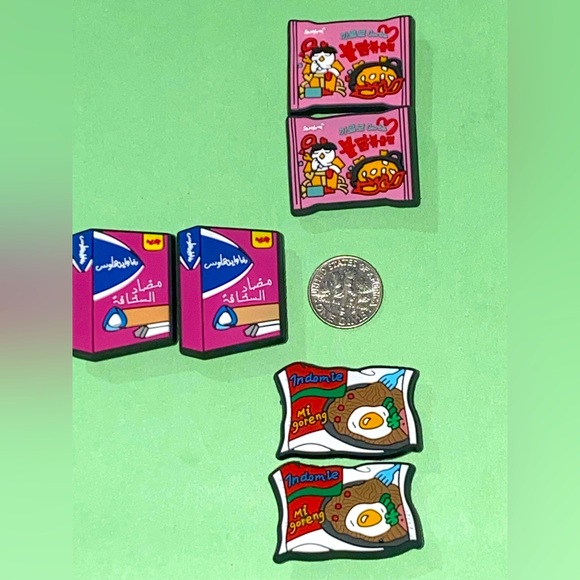 (6 for $10) Different Food 🤑 SALE Croc Shoe Charms - Picture 1 of 4